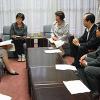 市長に2011年度予算要望書を提出